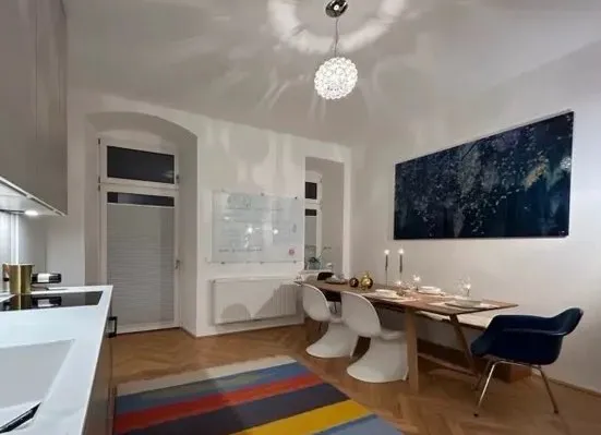 Exklusive neuwertige Wohnung im Stadtpalais Saggen - Ansicht 2
