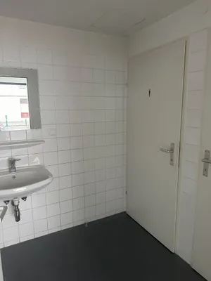 Gewerbeimmobilie mieten in Wien – 200 m², € 3.048 – Bild 11 von 15