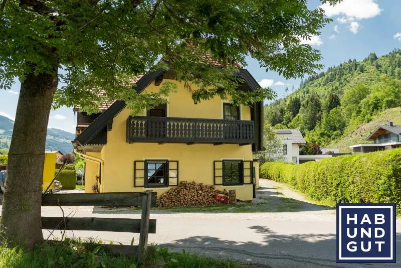 Doppelhaushälfte mit idealer Raumaufteilung - Planaiblick -Kachelofen - Ansicht 2