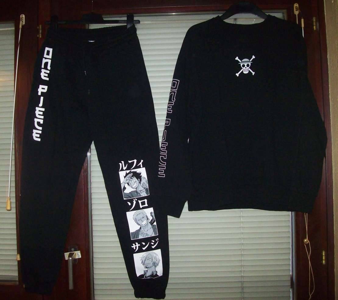 Neuwertig:2-Teiler,Jogginganzugschwarz:HosemitSweater,Gr.M/L,vonNewYorker.OnePiece,CharaktereRuffy,ZorroundSanji.ToeiAnimation