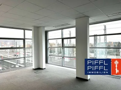 Gewerbeimmobilie mieten in Linz – 327 m², € 2.168 – Bild 1 von 5