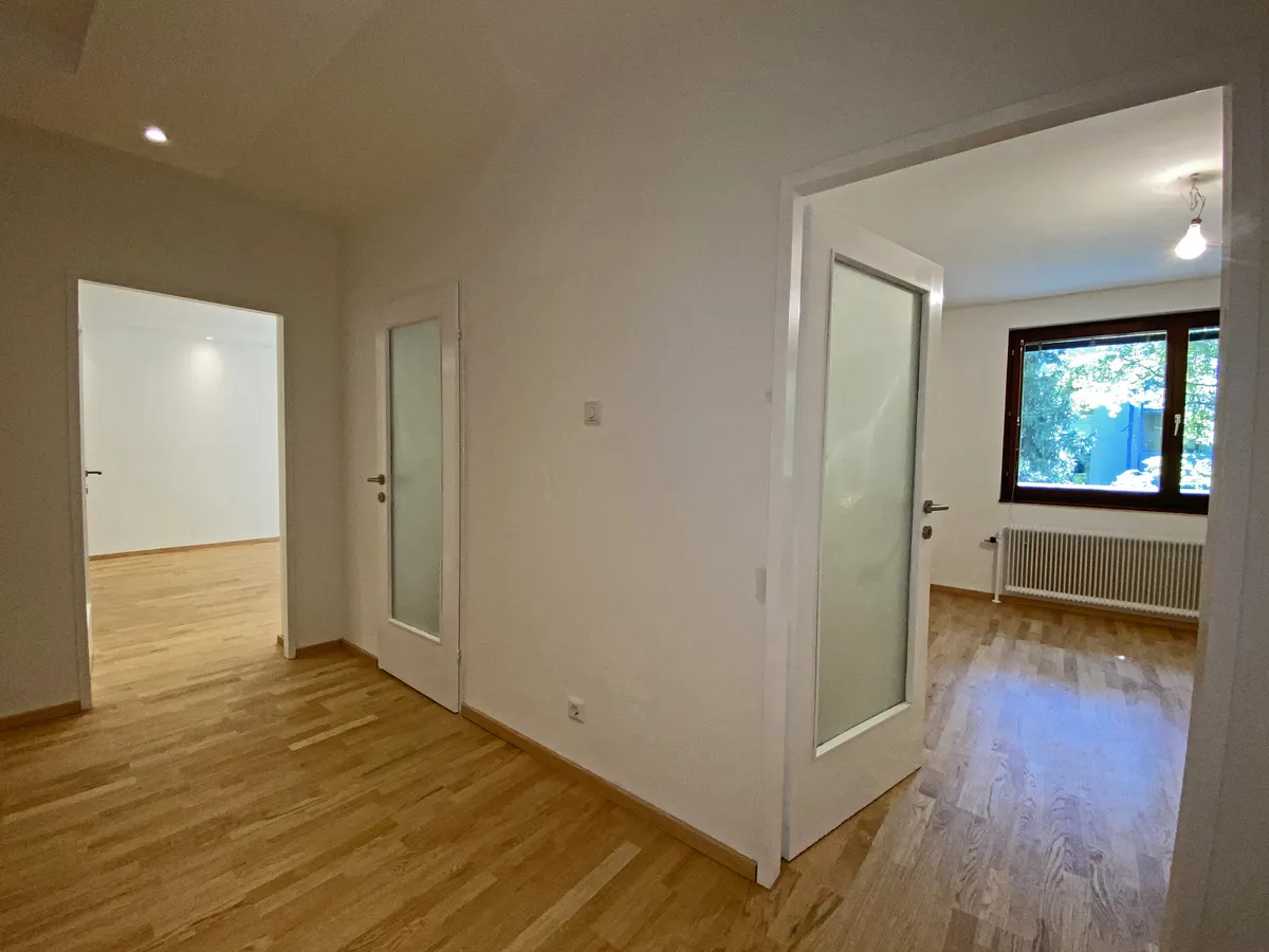 Ober St. Veit: ruhige zwei Zimmer Wohnung mit 15 m² Loggia, Erstbezug nach Sanierung, barrierefrei, Lift, inkl. Tiefgaragenplatz – pohled 3