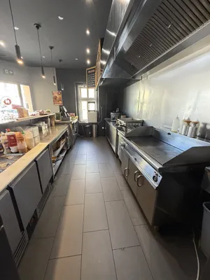 3-Zimmer-Gewerbeimmobilie mieten in Bruck an der Leitha – 125 m², € 1.690 – Bild 5 von 8
