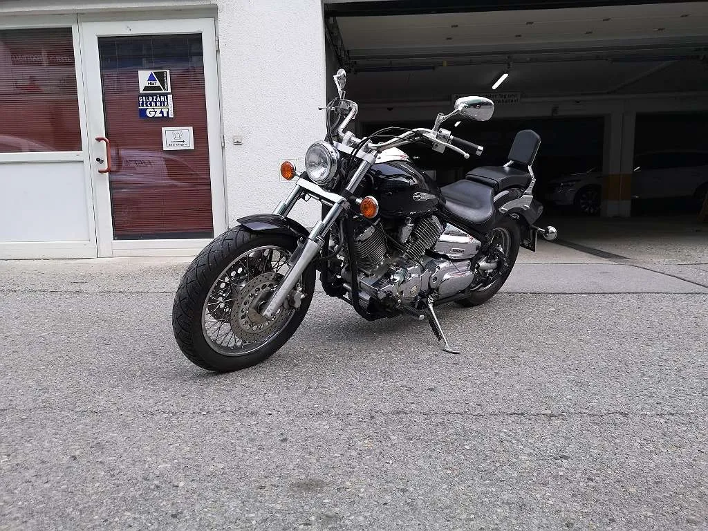 Yamaha XVS