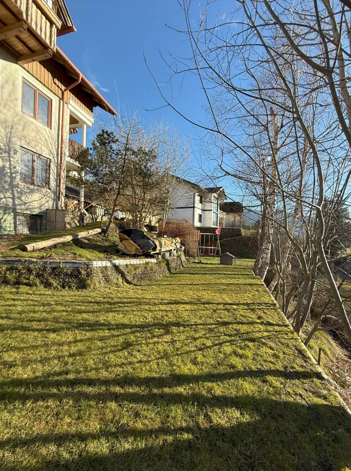 Sonnenlage bei Gmünd - Großzügiges Mehrgenerationenhaus mit Garten, Garage & 3 Wohneinheiten - Vaizdas 2