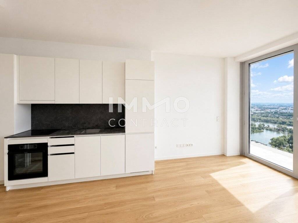 Above Vienna: 36. Floor Living - DC2 Tower: U1 Donauinsel, Wien