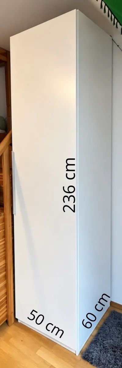 IKEA PAX Kleiderschrank 50×236×60 cm - Weiß mit Schubladen, € 100,- (1010 Wien)