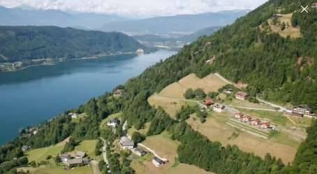 Touristische Liegenschaft in atemberaubender Aussichtslage mit Blick über den Ossiacher See - Widok 2