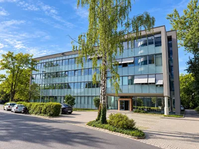 Gewerbeimmobilie mieten in Linz – 815 m², € 7.637