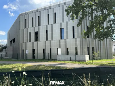 8-Zimmer-Gewerbeimmobilie kaufen in Gmunden – 235 m², € 999.999 – Bild 12 von 14