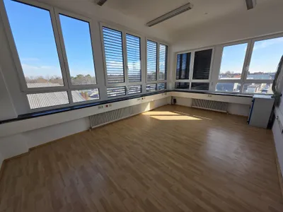 Gewerbeimmobilie mieten in Baden – 20 m², € 160