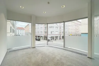 4-Zimmer-Gewerbeimmobilie mieten in Graz – 170 m², € 2.974 – Bild 3 von 12