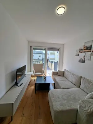 Ketzergasse: Sanierte und ruhige 3-Zimmer Wohnung mit Balkon – Bild 2