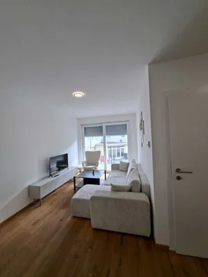 Ketzergasse: Sanierte und ruhige 3-Zimmer Wohnung mit Balkon – Bild 3