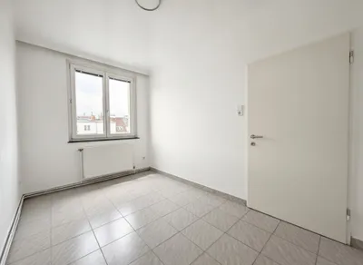 2-Zi.-Dachgeschosswohnung mit Terrasse nahe WU, U2, Prater & Donauinsel – Bild 2
