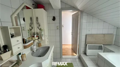 8-Zimmer-Gewerbeimmobilie kaufen in Vöcklabruck – 274 m², € 595.000 – Bild 12 von 38
