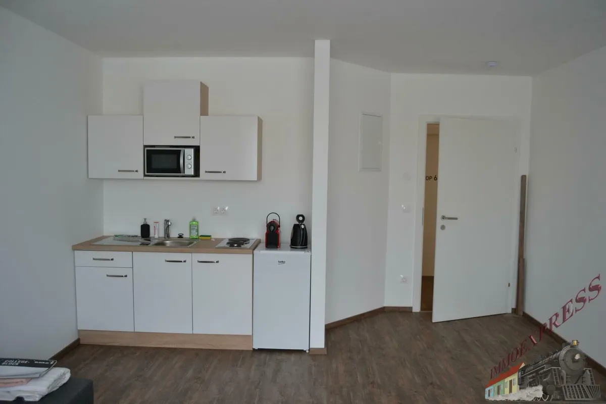 Büro in der Nähe Flughafen Wien Schwechat - in Fischamend mit Dusche und Übernachtungsmöglichkeit - Ansicht 3