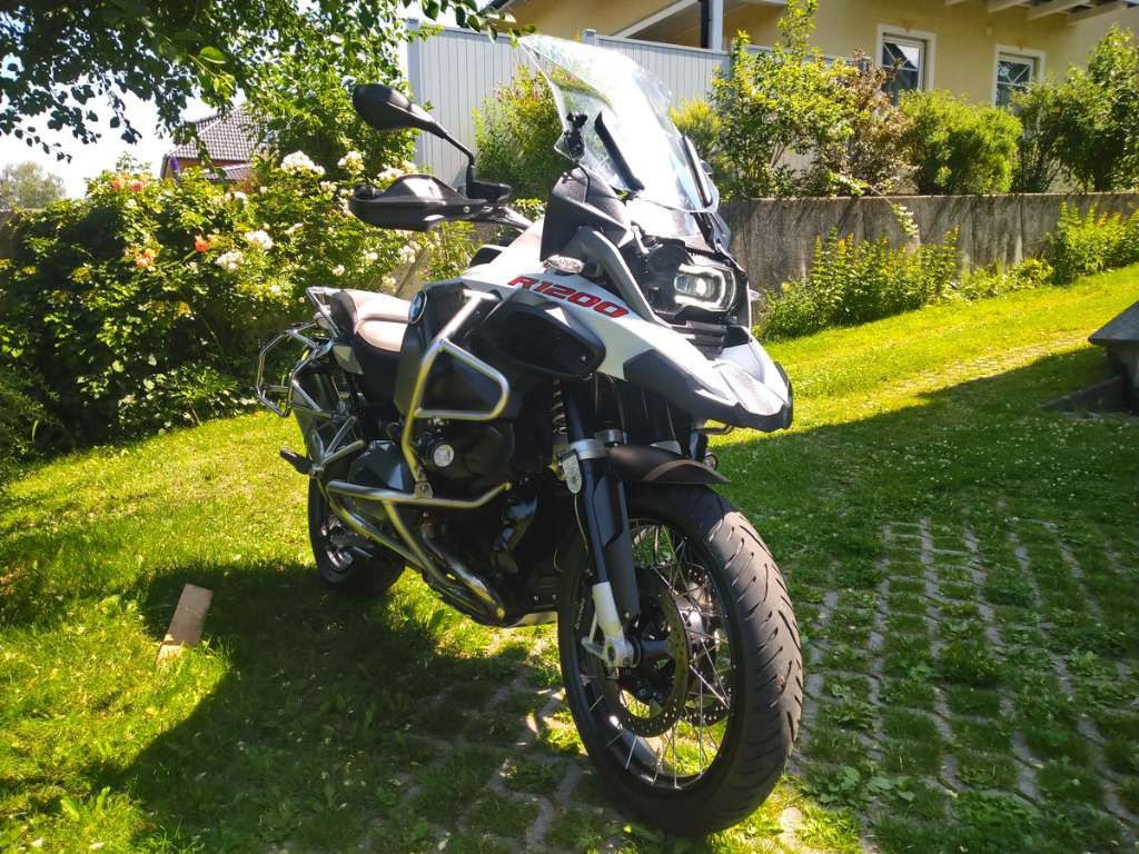 BMW R 1200 GS  Adventure Tourer