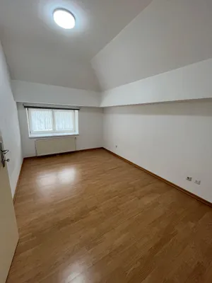 2-Zimmer-Wohnung mieten in Wiener Neustadt – 48,1 m², € 560 – Bild 2 von 10