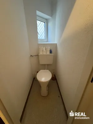 Gewerbeimmobilie kaufen in Gmunden – 42 m², € 125.000 – Bild 5 von 11