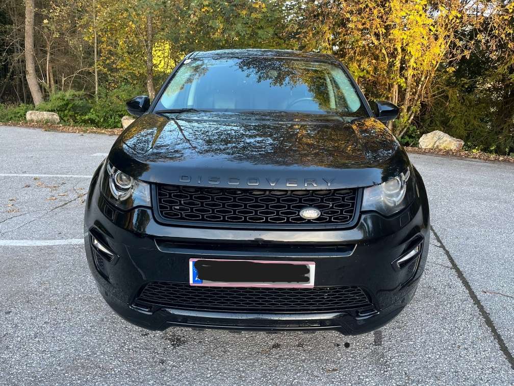 Land Rover Discovery Sport 2,0 TD4 4WD HSE 7 Sitzer SUV / Geländewagen