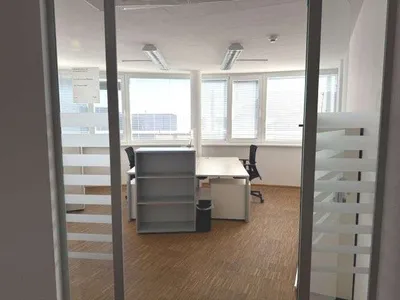4-Zimmer-Gewerbeimmobilie mieten in Krems an der Donau – 172 m² – Bild 5 von 12