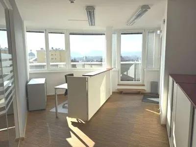 4-Zimmer-Gewerbeimmobilie mieten in Krems an der Donau – 172 m² – Bild 2 von 12