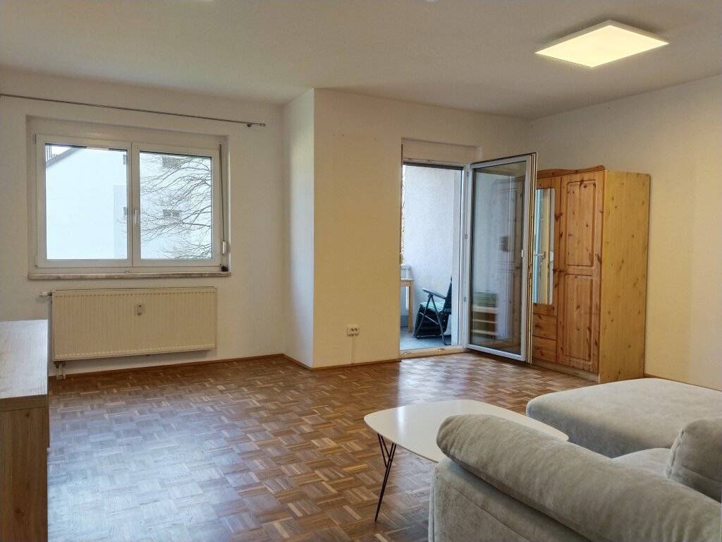 R E S E R V I E R T! Zentrale, ruhige Wohnung mit Loggia & Parkplatz | Potenzial zur 2-Zimmer-Wohnung, Linz