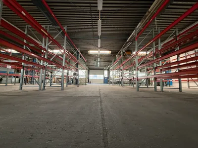 Gewerbeimmobilie mieten in Wien – 2 900 m², € 8 – Bild 1 von 28