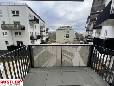 Moderner Neubau in zentraler Lage - 3 Zimmer + Balkon – Bild 3