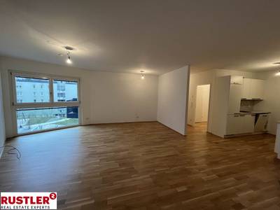 Moderner Neubau in zentraler Lage - 3 Zimmer + Balkon