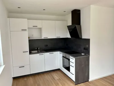 2-Zimmer-Wohnung mieten in Innsbruck-Land – 47 m², € 1.210 – Bild 2 von 8