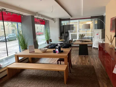 Gewerbeimmobilie mieten in Wels – 60 m², € 690