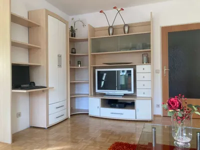 2-Zimmer-Wohnung mieten in Klagenfurt – 63 m², € 860 – Bild 2 von 9