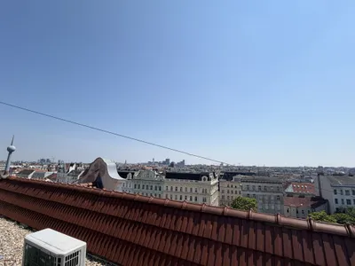 Unbefristete 3-Zimmer-Dachgeschosswohnung nahe Naschmarkt mit großer Dachterrasse & Fernblick – Bild 3