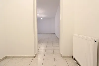 1-ZIMMER-WOHNUNG-NÄHE-U4-und-U6- IM 15.BEZIRK! – Bild 2