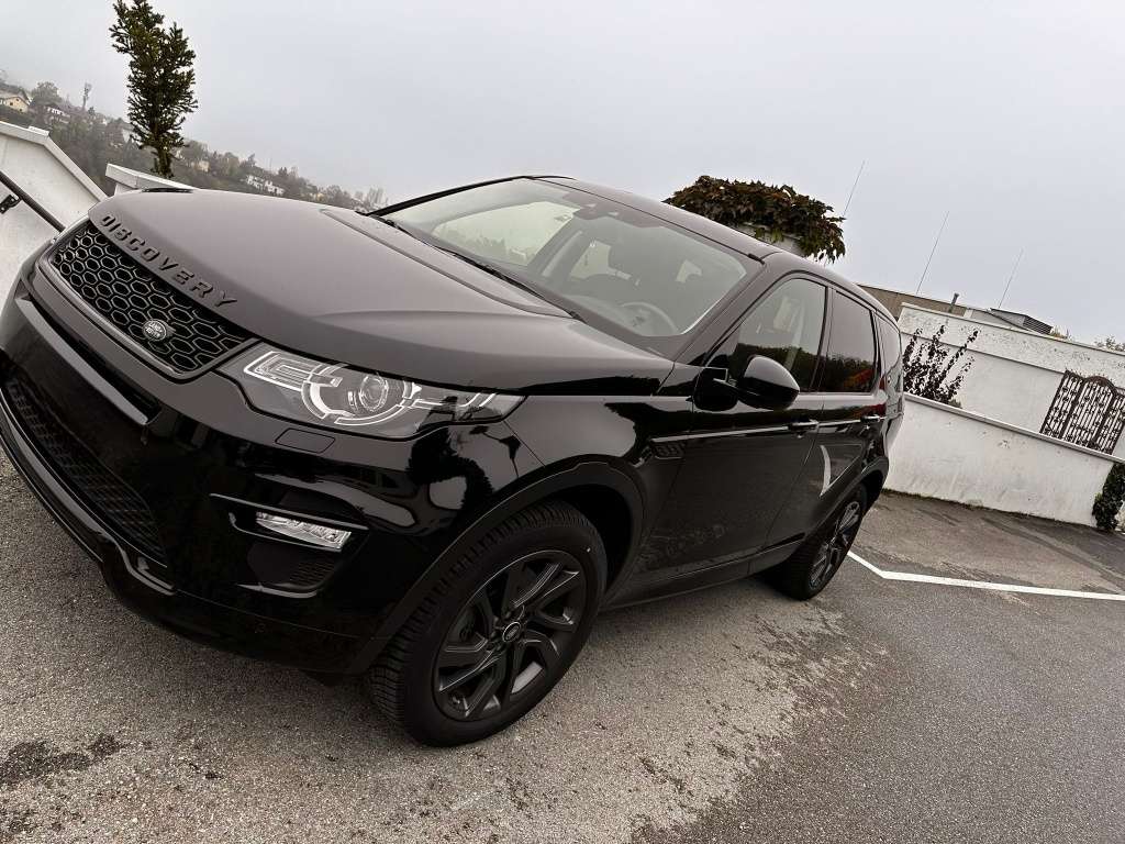 Land Rover Discovery Sport 2,0 TD4 150 4WD SE Aut. SUV / Geländewagen