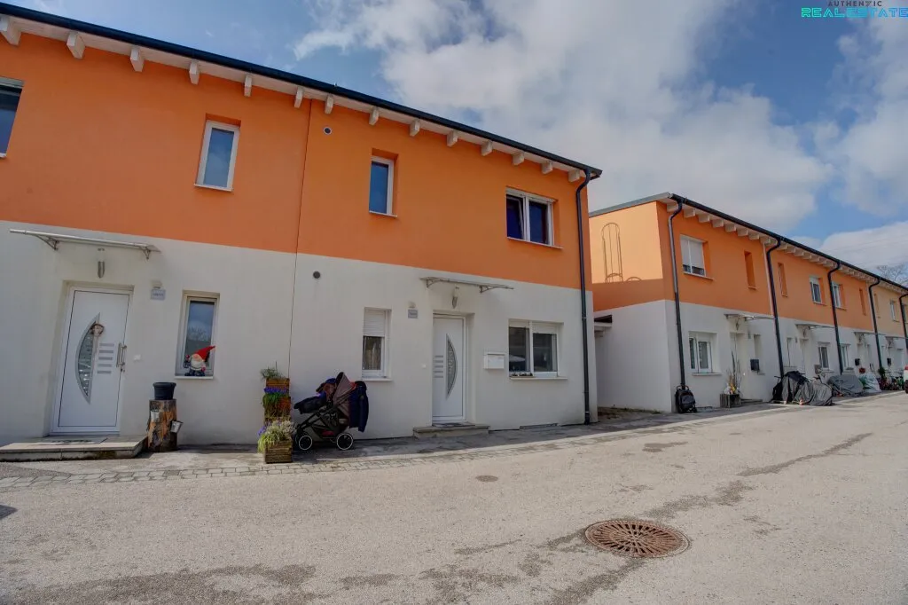 Moderne Doppelhaushälfte mit Wohnkeller, Garten & Top-Ausstattung in 7201 Neudörfl – pohled 2