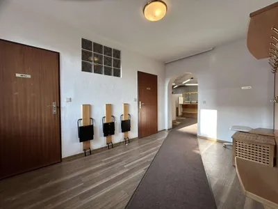 3-Zimmer-Gewerbeimmobilie mieten in Oberpullendorf – 127 m², € 1.200 – Bild 2 von 21