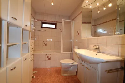 4-Zimmer-Haus kaufen in Baden – 129,54 m², € 399.000 – Bild 21 von 26