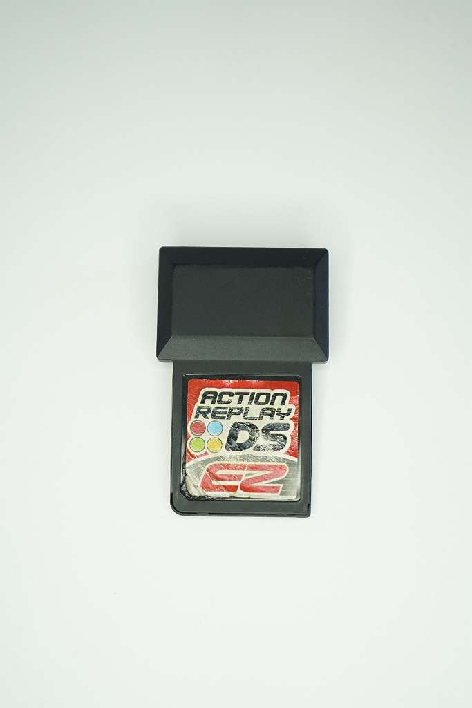 Online Nintendo DS Action Replay cartridge