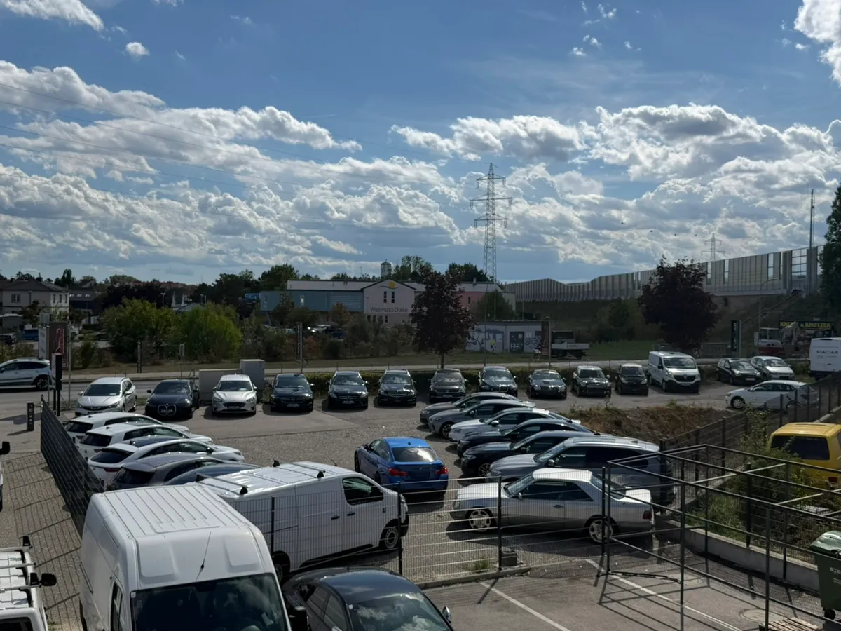 Gewerbehalle inkl ca ca 40 Abstellplätze - Ansicht 3