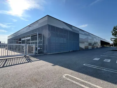 Gewerbeimmobilie kaufen in Ried im Innkreis – 6 093 m², € 9.480.000
