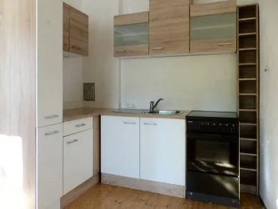 2-Zimmer-Gewerbeimmobilie mieten in Sankt Pölten Land – 36 m², € 454 – Bild 5 von 8