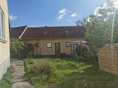 6-Zimmer-Haus kaufen in Hollabrunn – 141 m², € 145.000