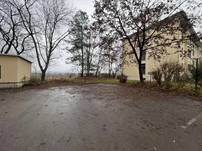 5-Zimmer-Gewerbeimmobilie mieten in Graz – 180 m², € 2.355 – Bild 9 von 11