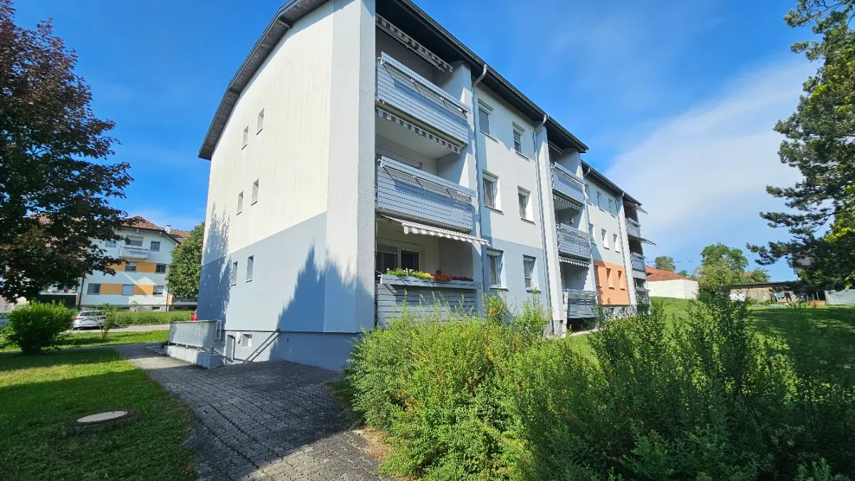 Schöne Erdgeschosswohnung in ruhige Lage zum verkaufen von privat. - Ansicht 2