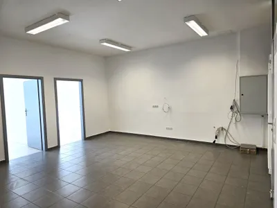 6-Zimmer-Gewerbeimmobilie mieten in Krems an der Donau – 192 m², € 1.870 – Bild 4 von 16