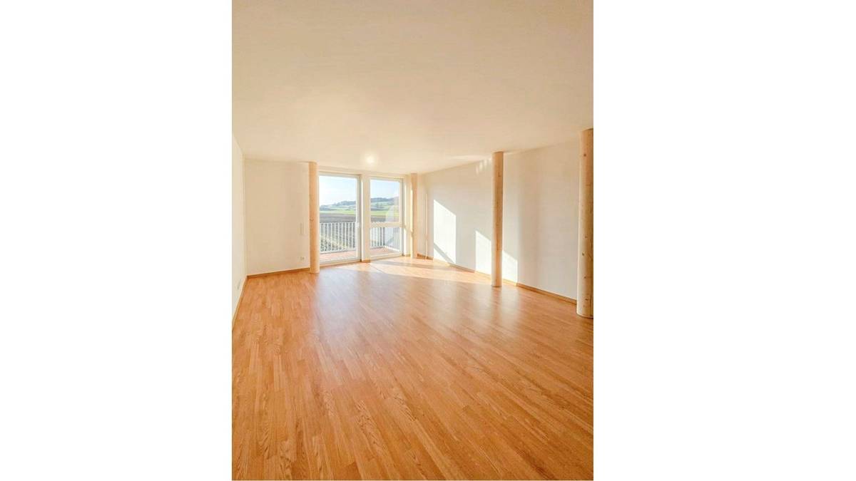 Lichtdurchflutete 2-Zimmer-Wohnung mit Balkon und eigenem Stellplatz – pohled 2