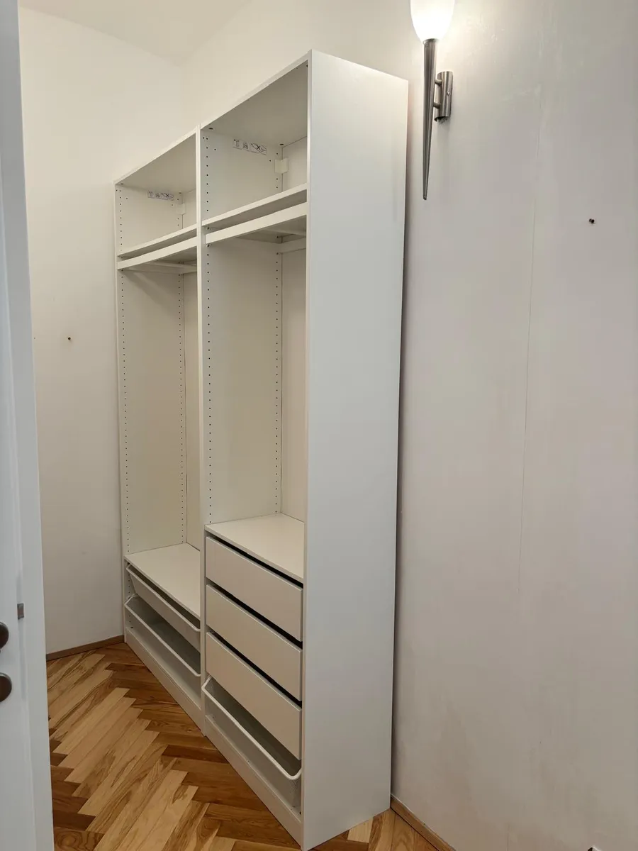 IKEA PAX Schrank offen, 175cm breit, 236 cm hoch, 35 cm tief mit Laden & Körben, Abholung 11.07.2026, ab 8 Uhr in 1040 Wien, € 100,- (1040 Wien)